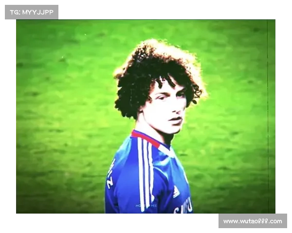 大卫路易斯无缘名单引发热议球队防线调整与未来战略思考